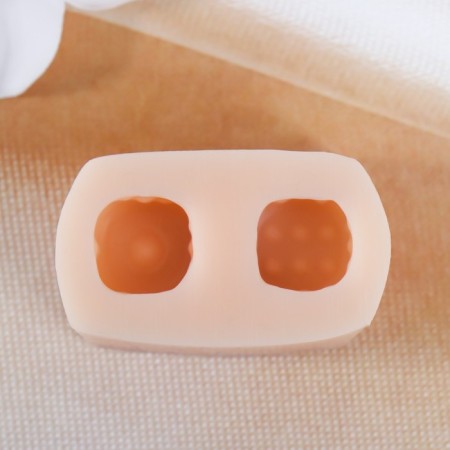 Silicone Mold "Playing Bones" 1.3x1.3x1.3 cm-1