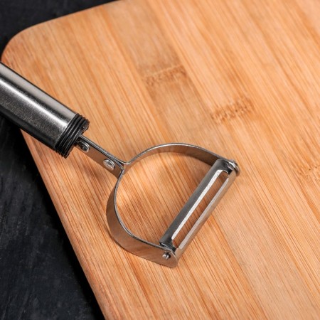 Horizontal vegetable cleaning "Assistant", 16 cm, chrome color, black-1