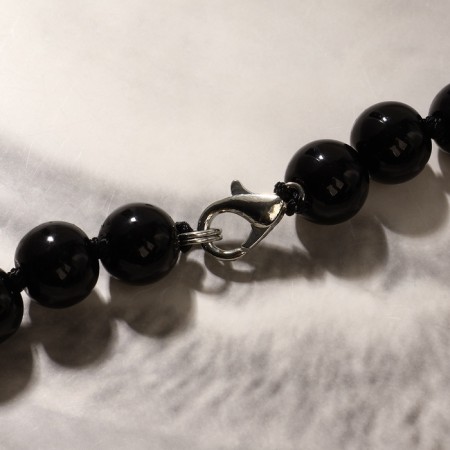Beads ball No. 8 through the node "Agate Black", 45cm-2