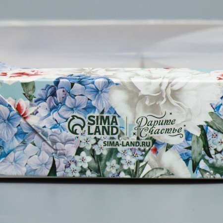 Confectionery box, packaging, “inspire beauty”, 23 x 23x 4 cm-4