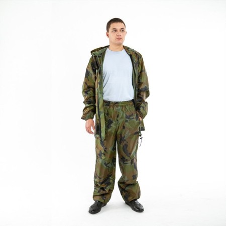 Wall-protective camouflaged costume, size 56-58, color mix