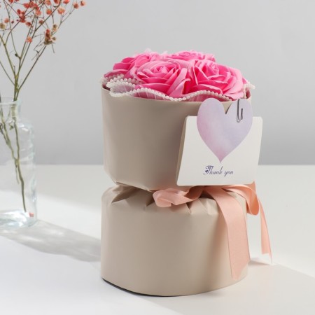 Bouquet of soap petals "Pink roses and chamomile" 17x17x27 cm-1