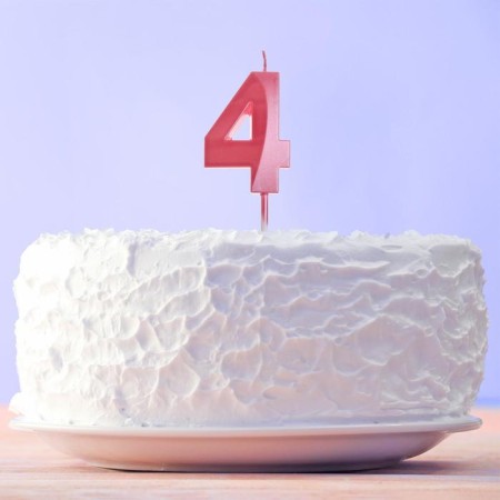 Candle for the cake, number "4", pink.