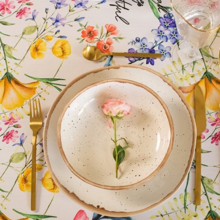 The tablecloth "Make All Things Beautiful" 145x110 cm, 100% p/e-2