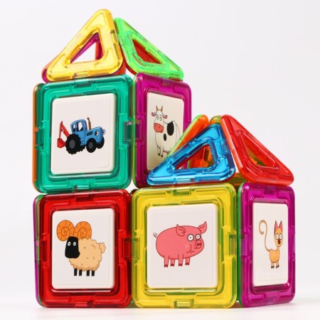 Magnetic designer "Blue Tractor", 28 parts