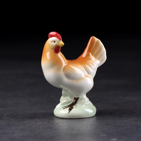 Souvenir "Kurochka", 9 x 4 cm, handmade, porcelain