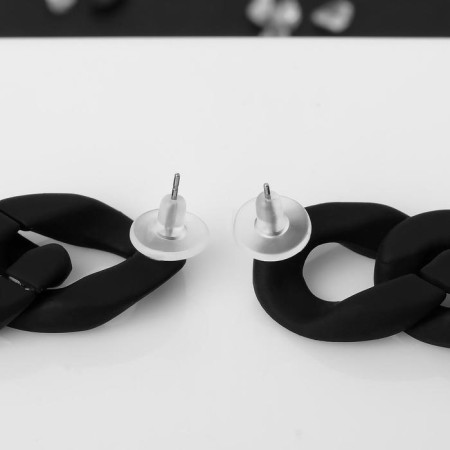 Earrings plastic "Chain" delight, small, black color-1
