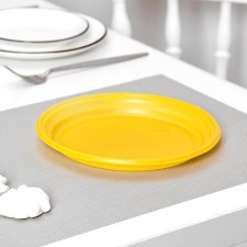 Plastic plastic disposable dining room, d = 20.5 cm, yellow color