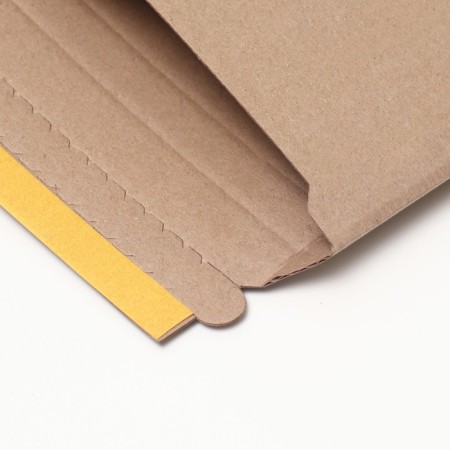 ULTRAPACK microgofroprone envelope with an adhesive valve 17.5 x 25 cm-2