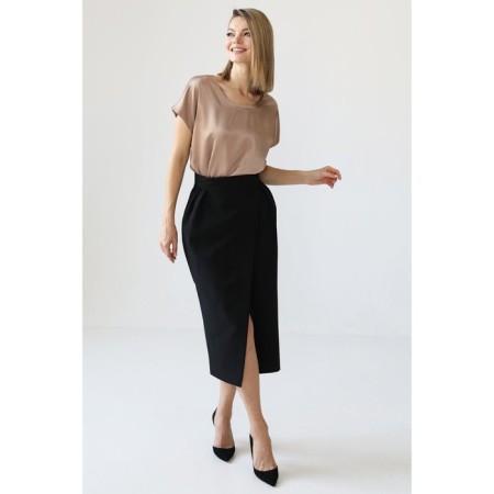 Small skirt with shakes at the waist, size 48-5