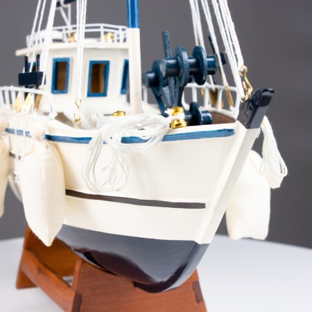 Souvenir ship "Fisherman" 55x48x15cm-1