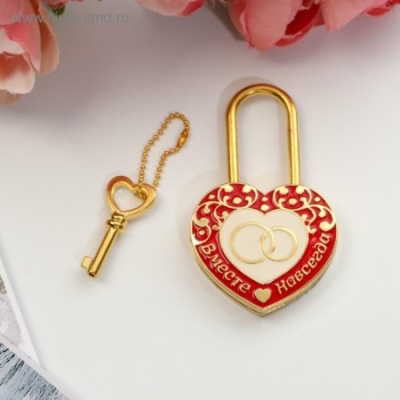 Wedding castle with the key "Together forever."-1