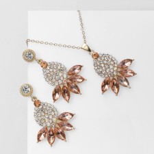 Set 2 objects: earrings, pendant 