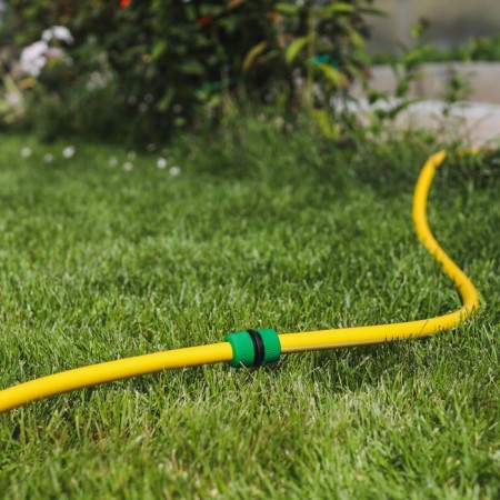 The coupling is connected, for hoses 1/2 "(12 mm), a tsan compound, pp-plate, Greengo-3