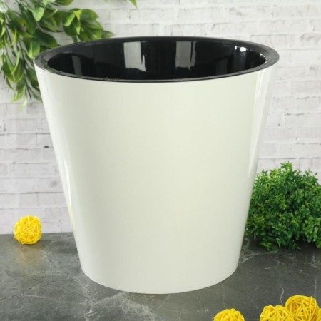 Kashpo for flowers with an insert "Fiji", 5 l, white color
