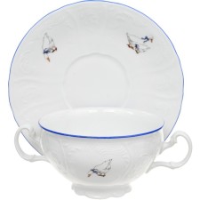 A cup with a saucer for the Bernadotte Bussey broth, 360 ml
