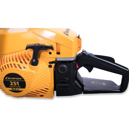 Champion chainsaw 251-18, 3.1 hp, 18 ", step 0.325", groove 1.5 mm, 72 links, light start-5