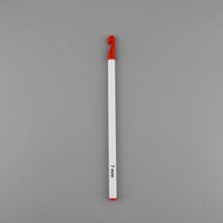 Knitting hook, d = 7 mm, 16 cm, white/red color-1