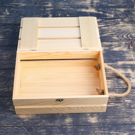 Gift box 30 × 20 × 10 cm is wooden with a folding lid, with a lock, give the handle beautifully-1