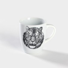 Porcelain mug 