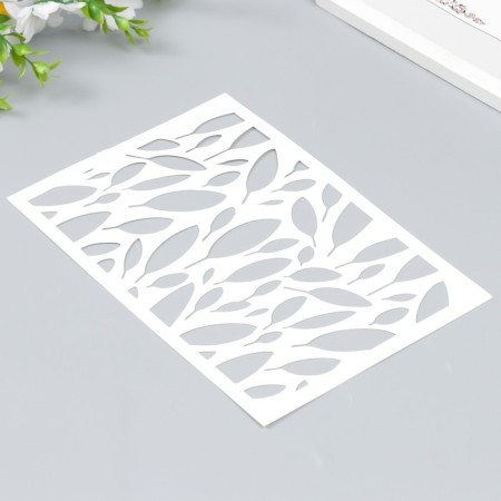 Plastic stencil "leaflets" 24x16 cm-1