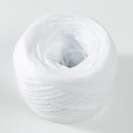 Yarn "for knitting washcloths" 100% polypropylene 300m/75 ± 10 g in the form of a ball (white matte)-1