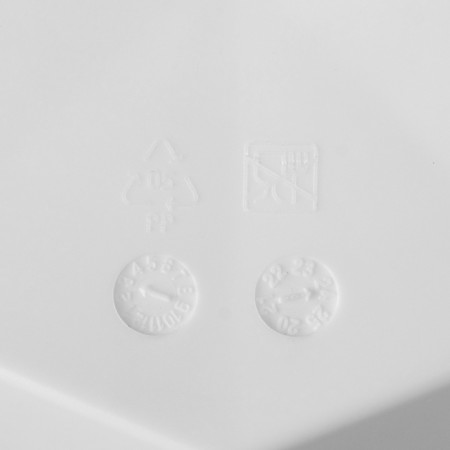 Pot for flowers with a prize pallet, 1 l, white color-3