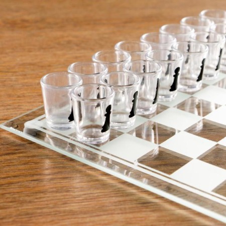 Game "Drunk chess", 32 glasses, field 25 x 25 cm-1