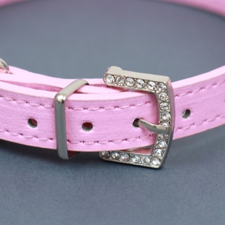 A collar with rows of 4 rows and rhinestones on a buckle, 38 x 1.5 cm, Osh 26-33, pink-2