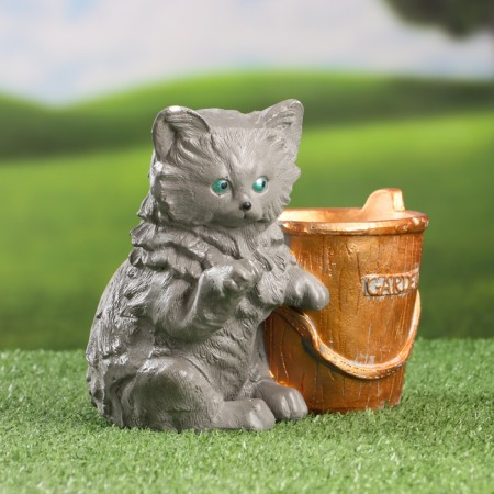 Figure pot "A kitten with a bucket" 18x10x16cm, gray with bronze-2