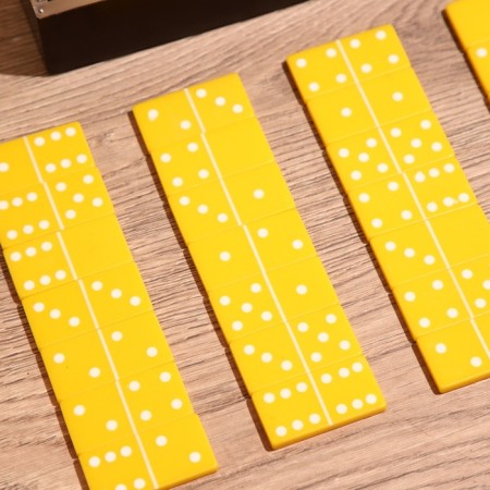Game table "Domino" in a box of 20x4.5x5.5 cm, mane-3