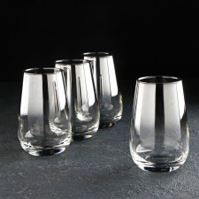 A set of high glass glasses 