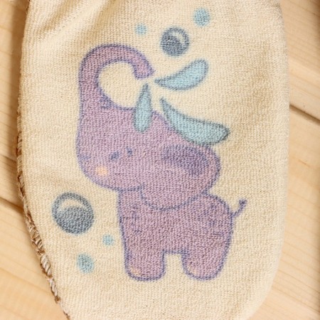 Moacher "Mitten" Elephant with print, cotton/nettle, 18x11cm-1