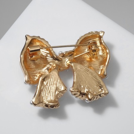 Board "Bant" with a scattering of pearls, the color is white in gold-1