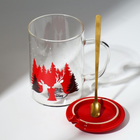 Glass mug with a spoon and lid "Winter Forest", 470 ml-4
