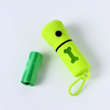 A container with a flashlight, cleaning packages for dogs (roll 15 pcs), green-2