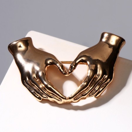 Brooch "Hands" loving, color gold