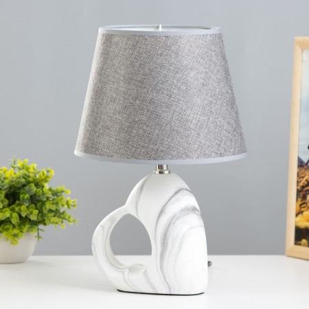 The table lamp "drinks" E14 40W white-gray 23x23x34 cm Risalux