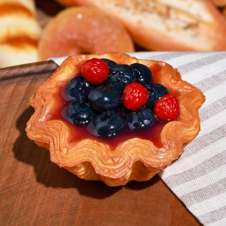 Fun "Basket with forest berries" 9x9x4.5cm