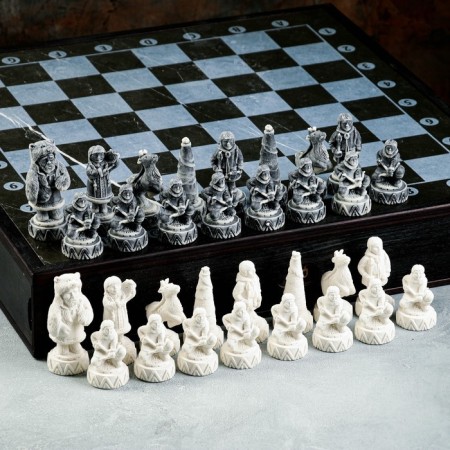 Chess "North" 32pcs/8cm, included figures and board-1