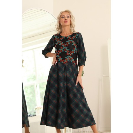 Women's dress, size 44-9