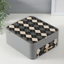 Casket to the leatherette for jewelry 