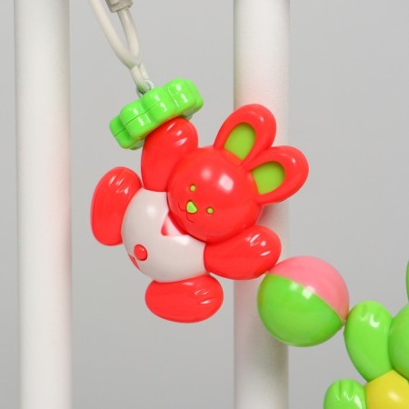 Stretching to a stroller/crib "bunnies", 4 toys, baby me-8