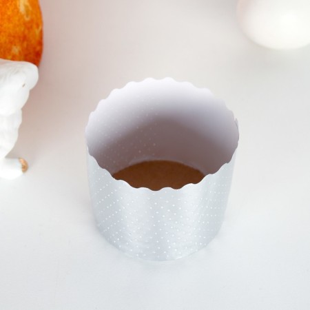 Paper form for cake "Silver" 70 x 60 mm-2