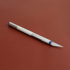 Makest knife for working with skin, 14.5 × 0.8 cm, silver color