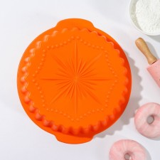 The form for baking is the “corrugated circle. Star 