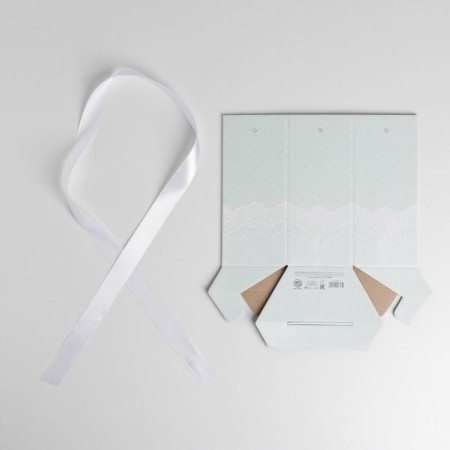 Box a gift folding hexagon "Mint Lace", 17 x 14.8 x 19.5 cm-2