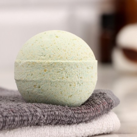 A bomb for a bath with a Schimmer "Dobroparov", needles, 110 gr, green-2