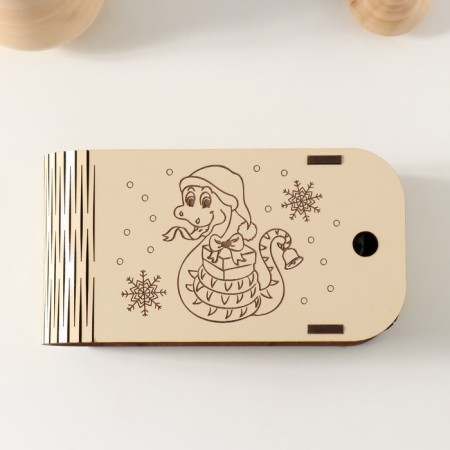 New Year's box "Snake. With a gift" 13x7x4-1