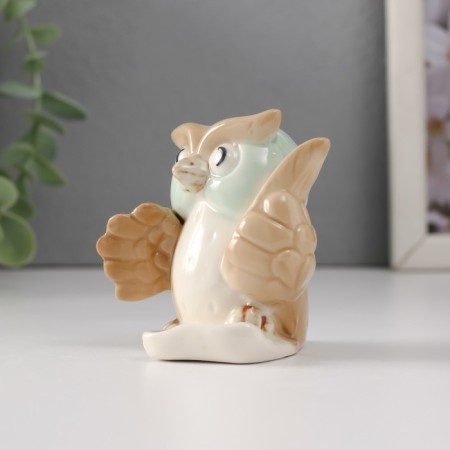 Souvenir Ceramics "Little Filin with a pen and paper" 6.5x5.6x6.4 cm-1